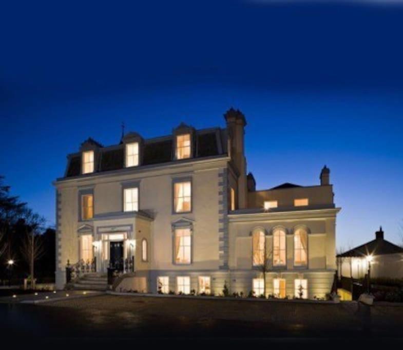 Award Winning, 2 Bedroom Apartment.10Mins To City Dublin Zewnętrze zdjęcie